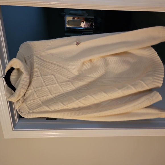 Versace Turtle Neck - Picture 1 of 3